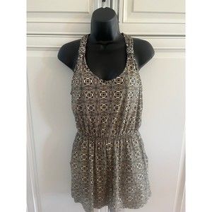 Xhilaration Sleeveless Romper Shorts Size Medium Elastic Waist Button Neck‎